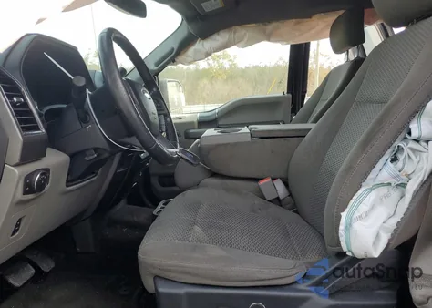 2017 Ford F150 Super Cab z USA, uszkodzony, nr VIN 1FTEX1CF2HFB61353